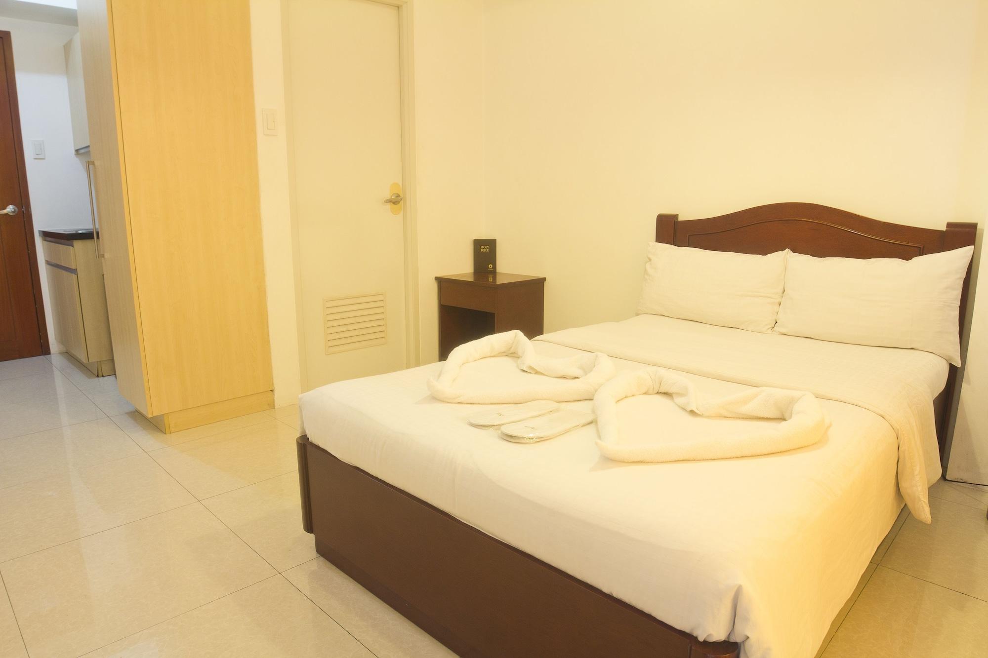 Oyo 893 Dian Suites Makati Manila Exterior photo