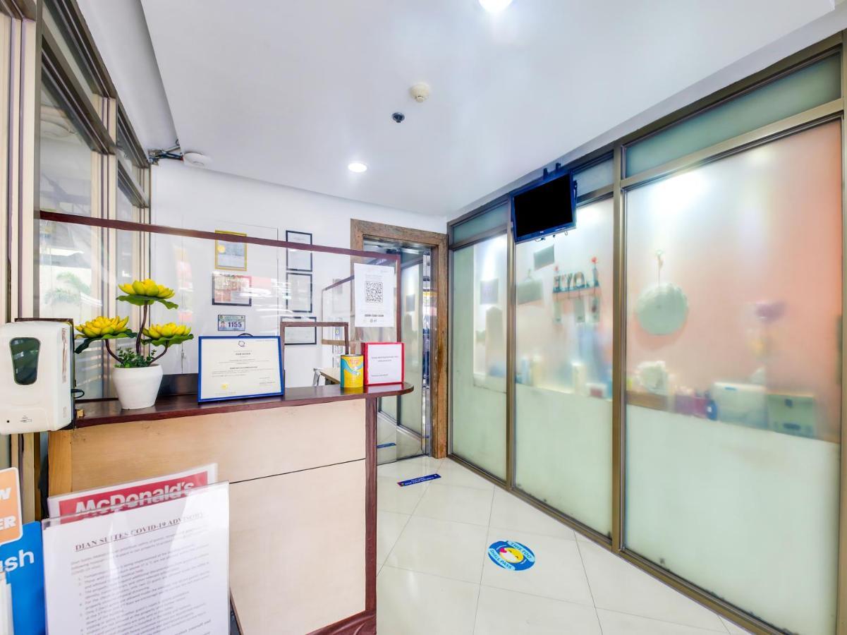 Oyo 893 Dian Suites Makati Manila Exterior photo