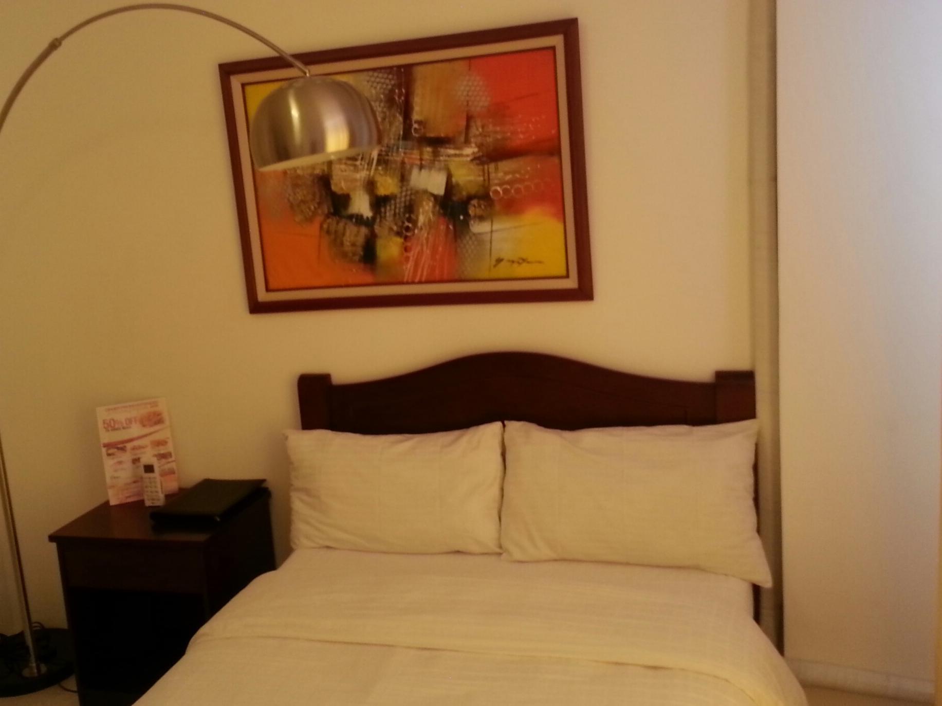 Oyo 893 Dian Suites Makati Manila Exterior photo